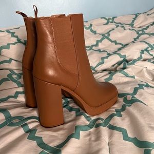 Steve Madden Boots
